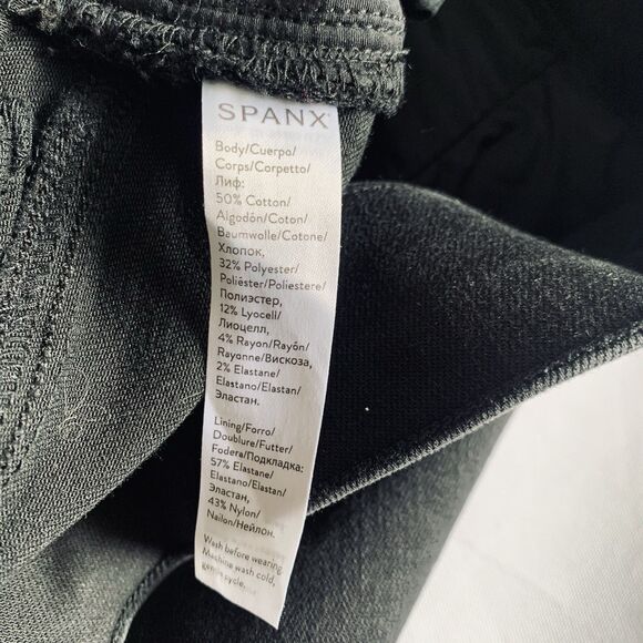 Spanx Cropped Flare Jeans Womens Large Black Raw Hem Pull On Stretch Denim - Picture 11 of 11